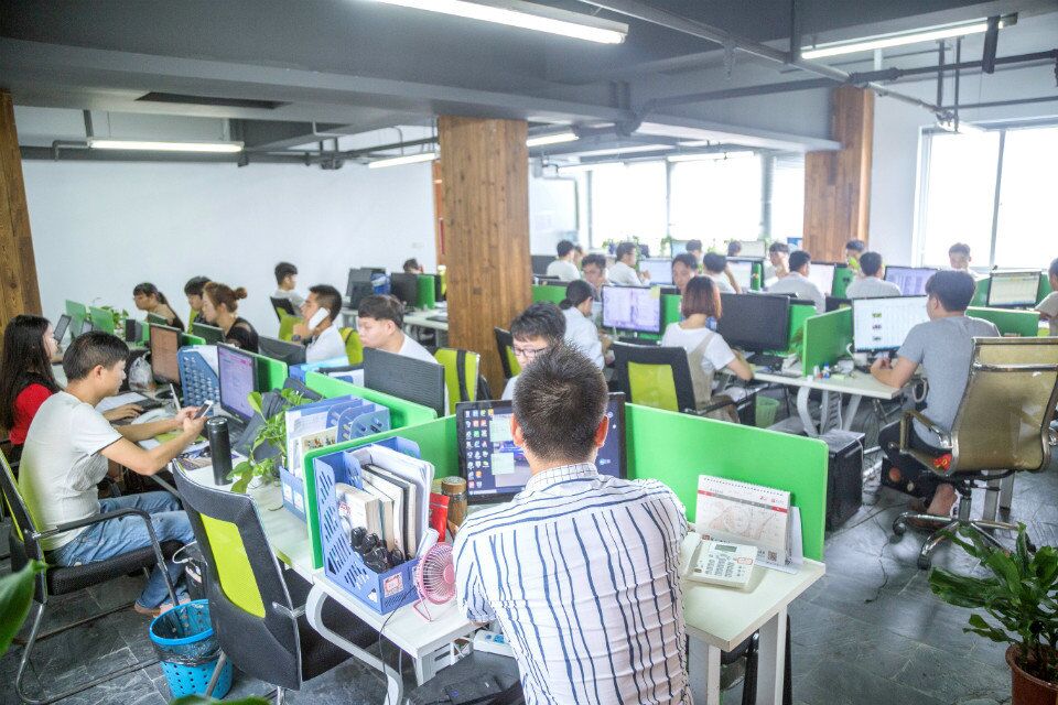 華壹信息 專業網站建設與數據處理服務，服務12000家客戶的可靠選擇